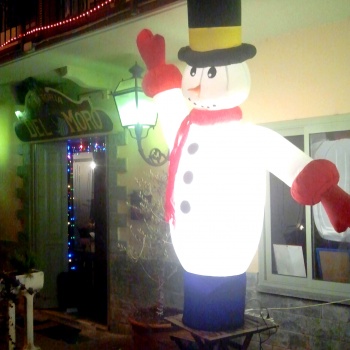 pupazzo neve gonfiabile