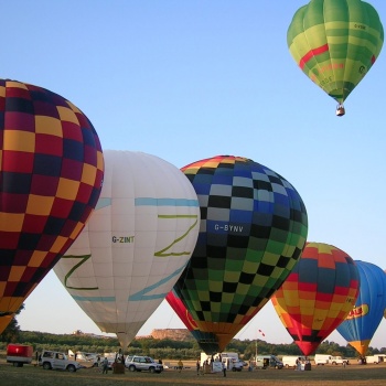 Decolli per i voli in mongolfiera