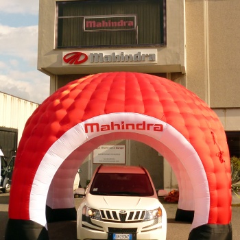 igloo-gonfiabile-mahindra